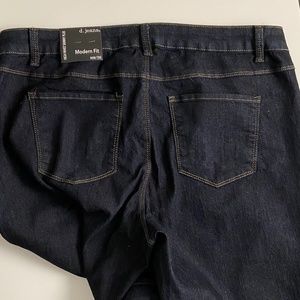 NEW High waist modern skinny jeans dark wash 18w